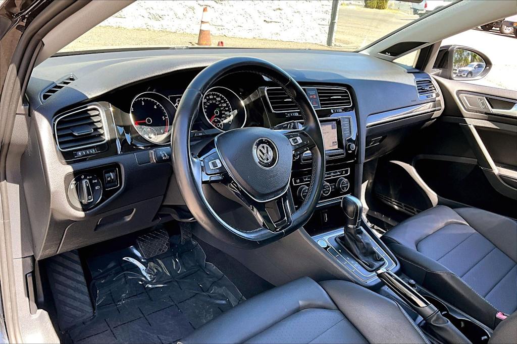 Thumbnail: 2015 Volkswagen Golf - 2