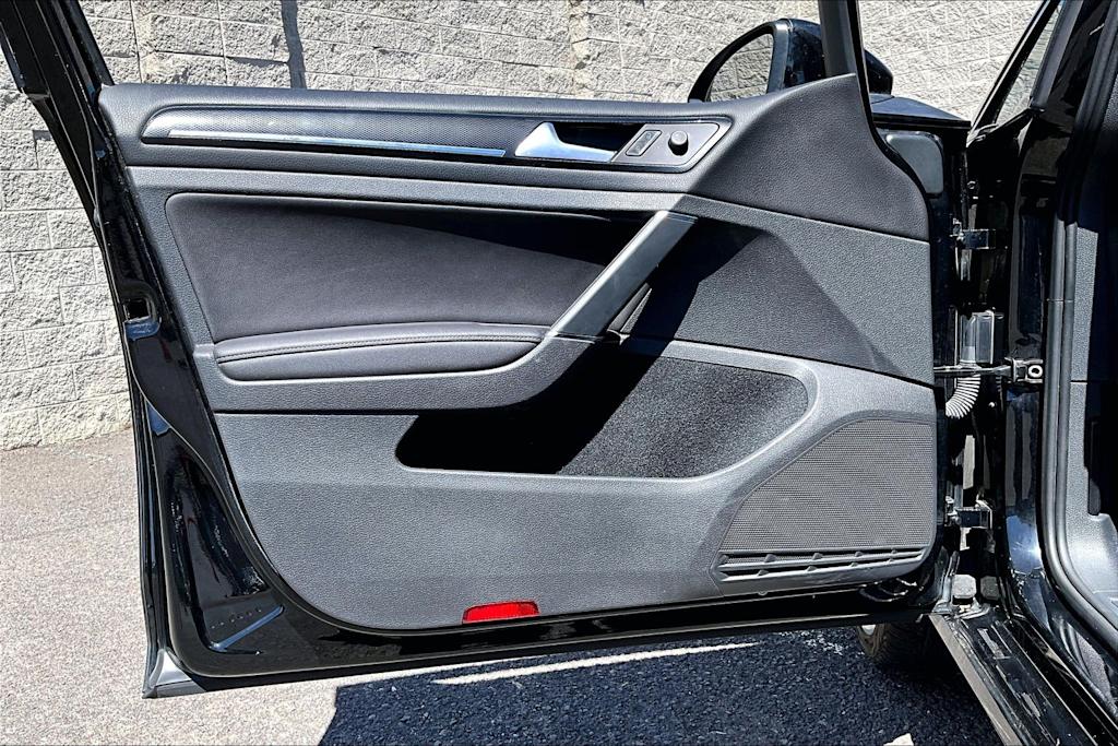 Thumbnail: 2015 Volkswagen Golf - 27