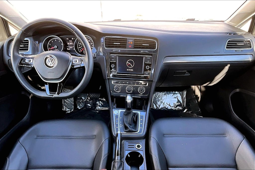 Thumbnail: 2021 Volkswagen Golf - 10