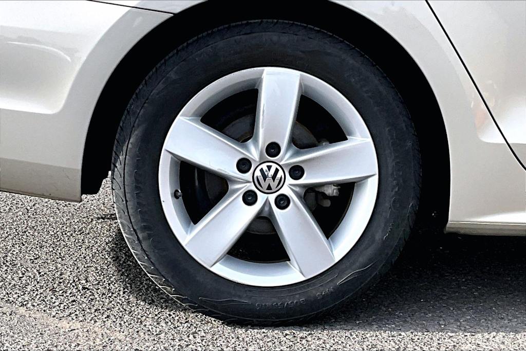 Thumbnail: 2014 Volkswagen Jetta - 36