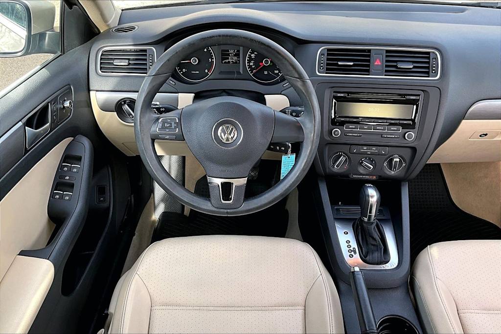 Thumbnail: 2014 Volkswagen Jetta - 14