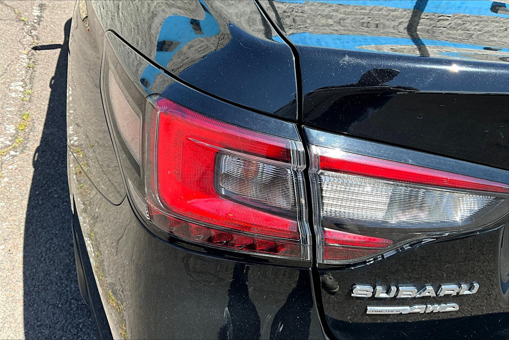 2022 Subaru Legacy Limited 32