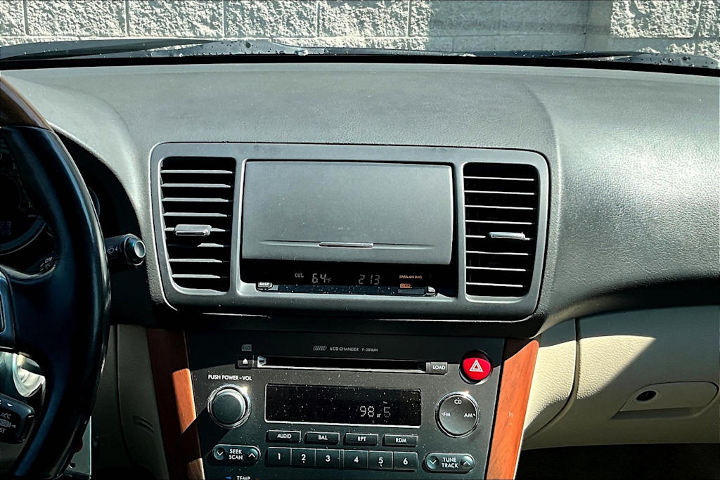 Thumbnail: 2005 Subaru Outback - 16