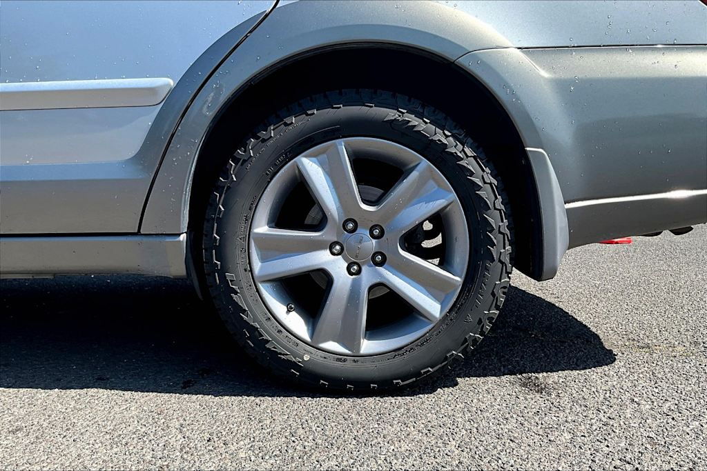 Thumbnail: 2005 Subaru Outback - 35