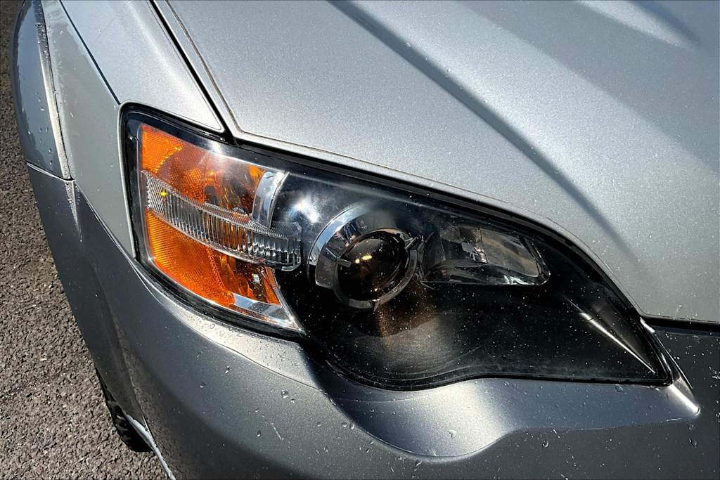 Thumbnail: 2005 Subaru Outback - 31