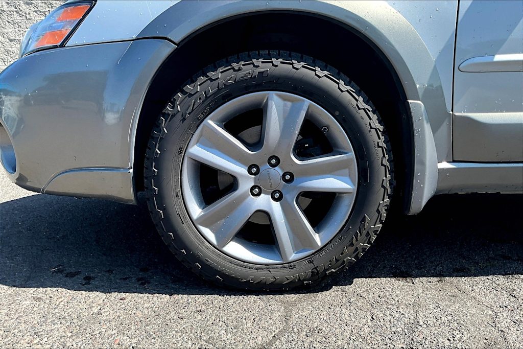 Thumbnail: 2005 Subaru Outback - 8