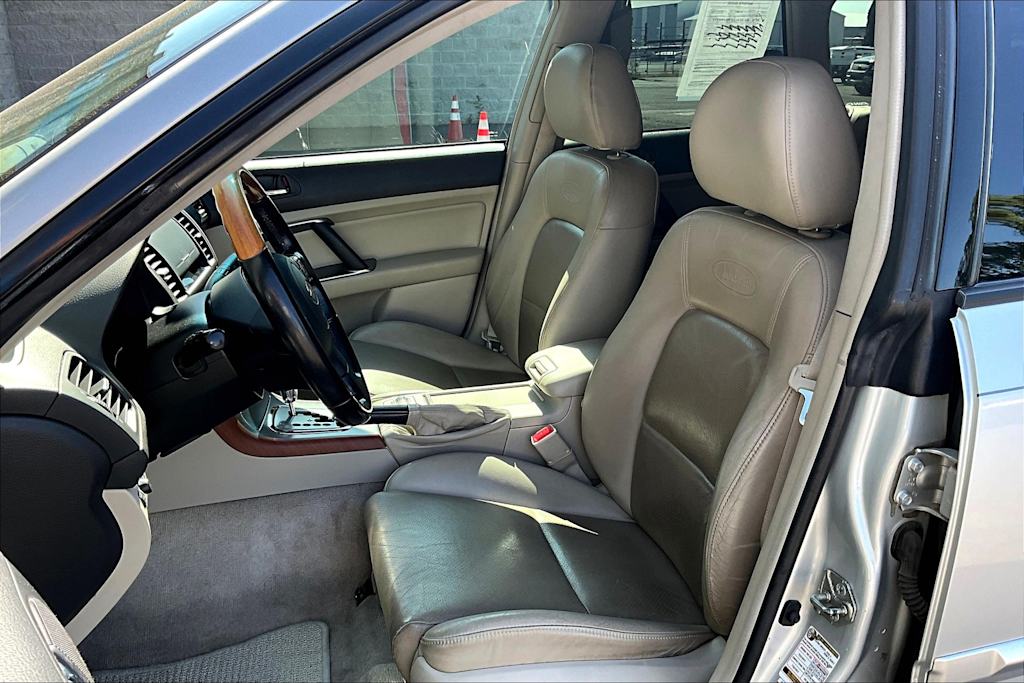 Thumbnail: 2005 Subaru Outback - 11