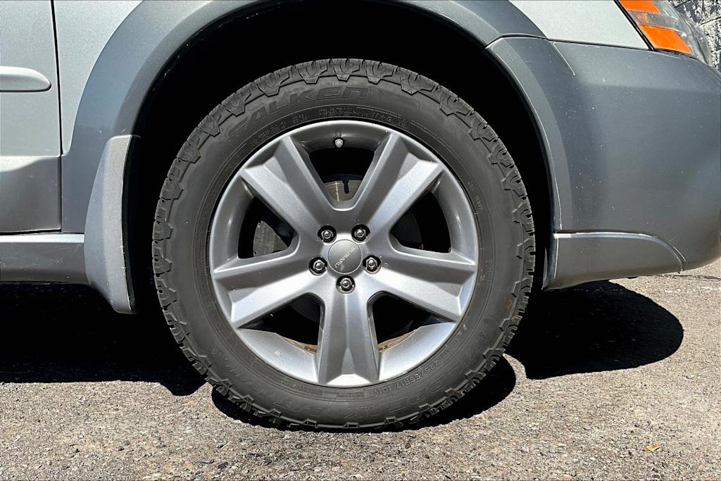 Thumbnail: 2005 Subaru Outback - 34