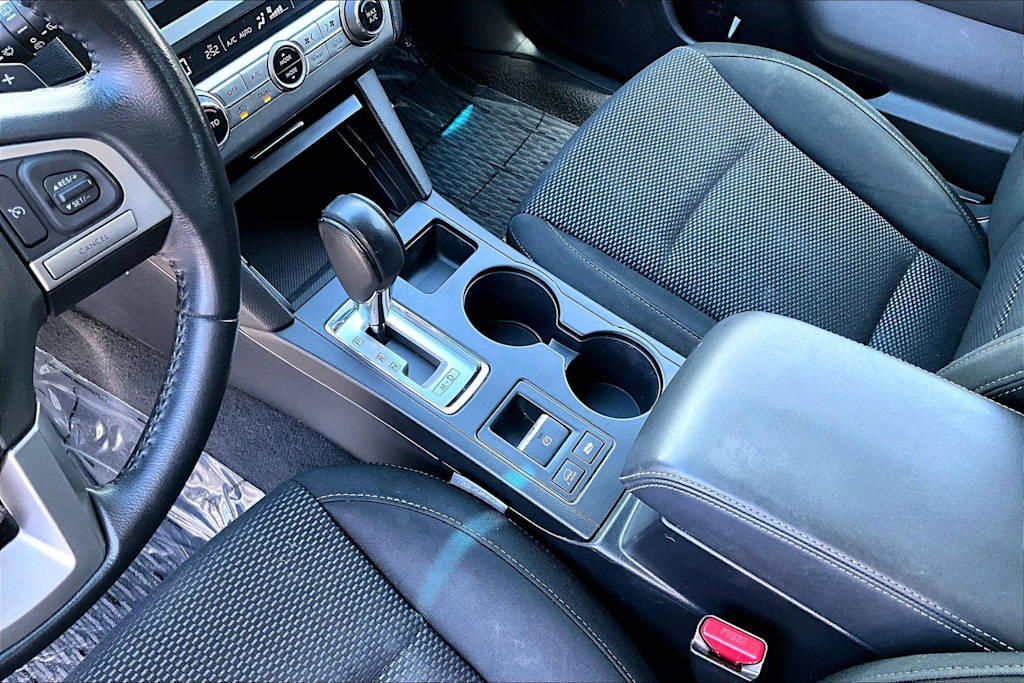 Thumbnail: 2015 Subaru Outback - 17