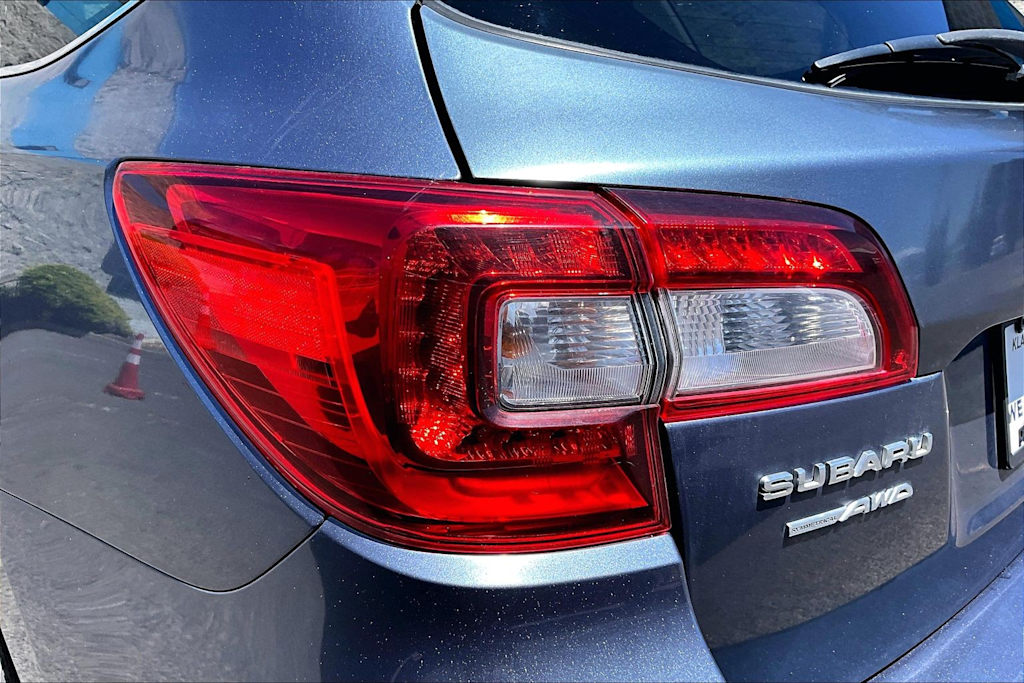 Thumbnail: 2015 Subaru Outback - 32