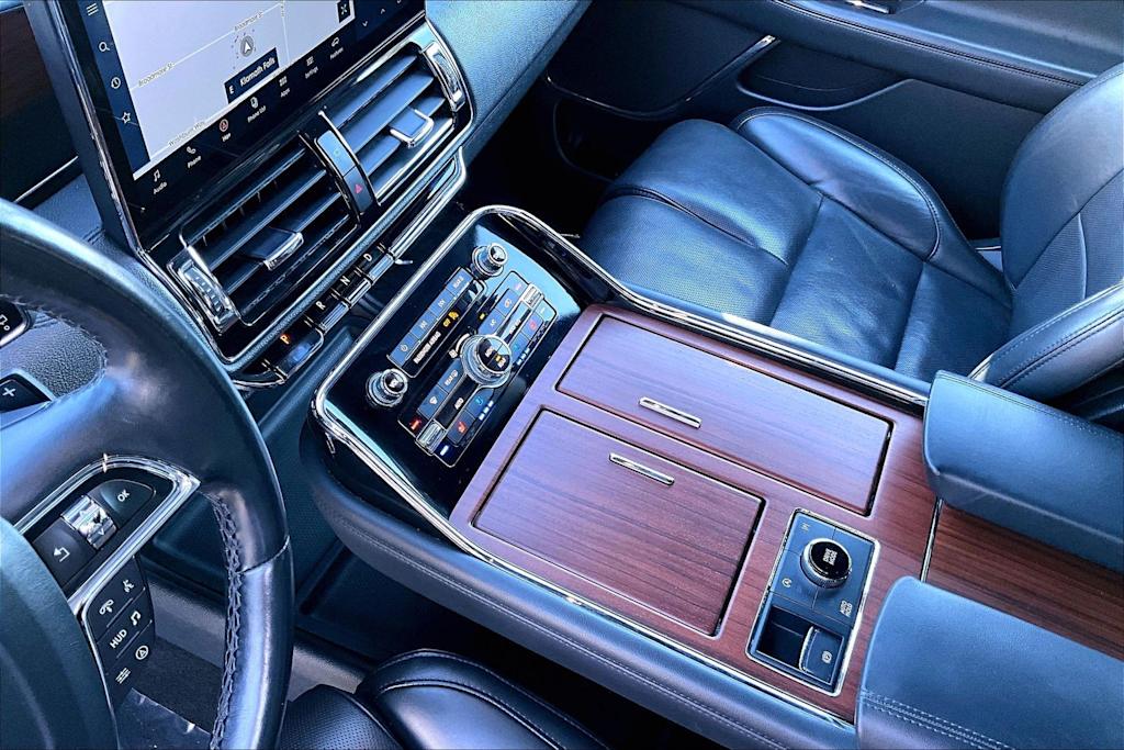 Thumbnail: 2023 Lincoln Navigator - 16