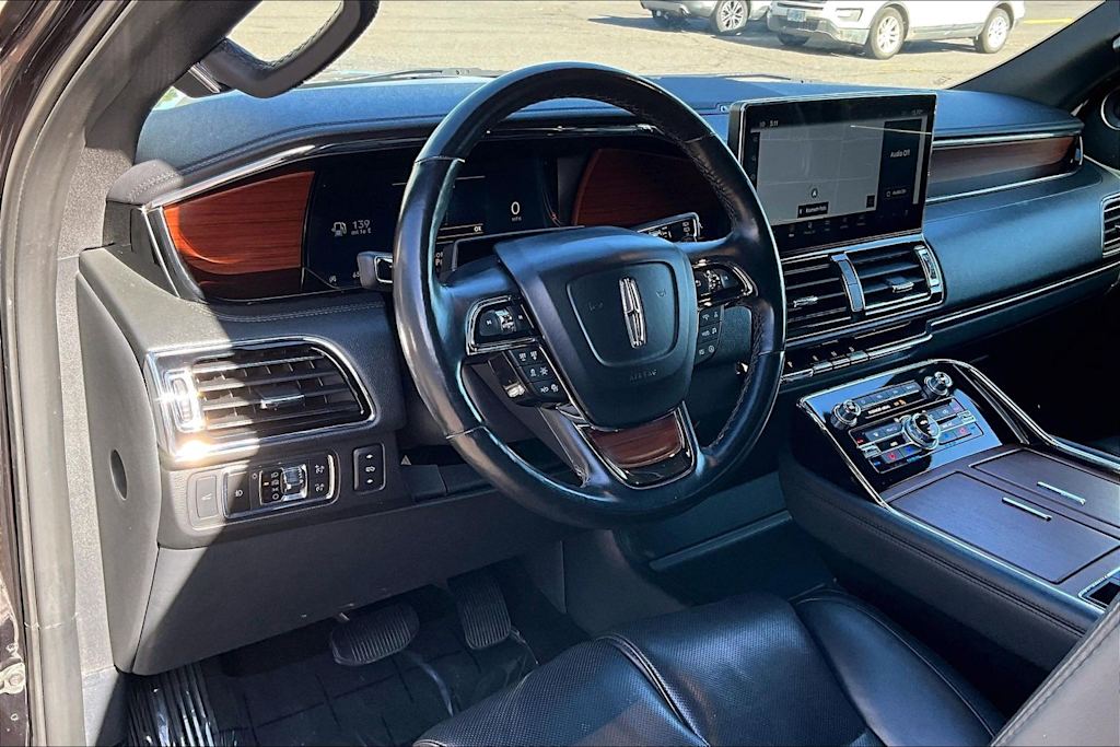 Thumbnail: 2023 Lincoln Navigator - 2