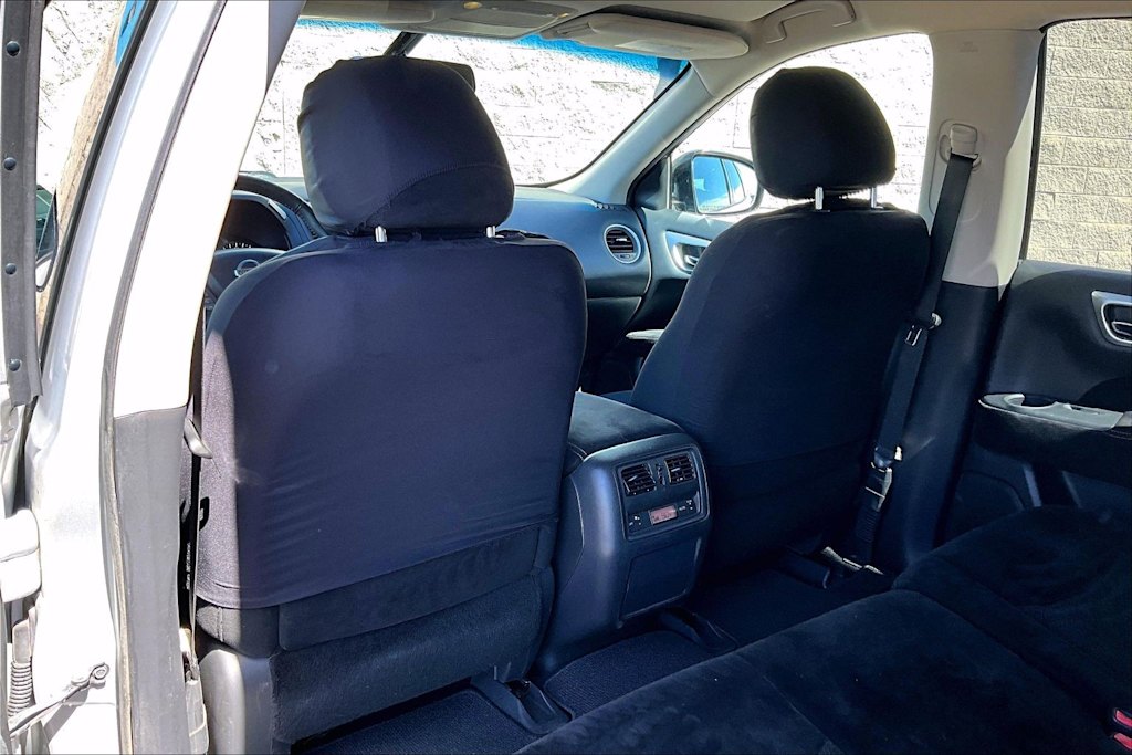 Thumbnail: 2015 Nissan Pathfinder - 12