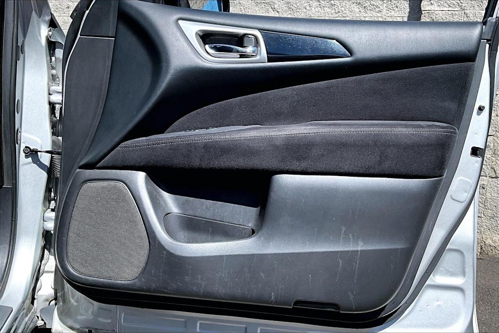 Thumbnail: 2015 Nissan Pathfinder - 29