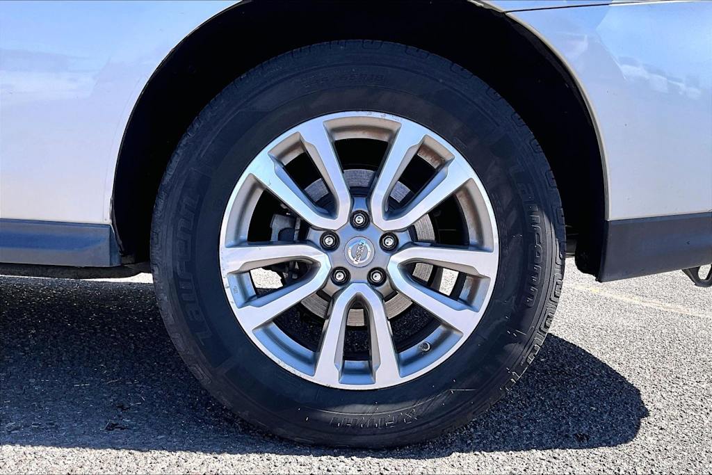 Thumbnail: 2015 Nissan Pathfinder - 35