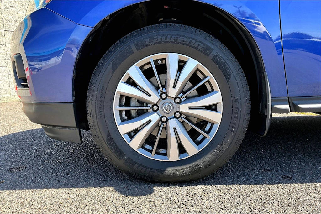 Thumbnail: 2018 Nissan Pathfinder - 8