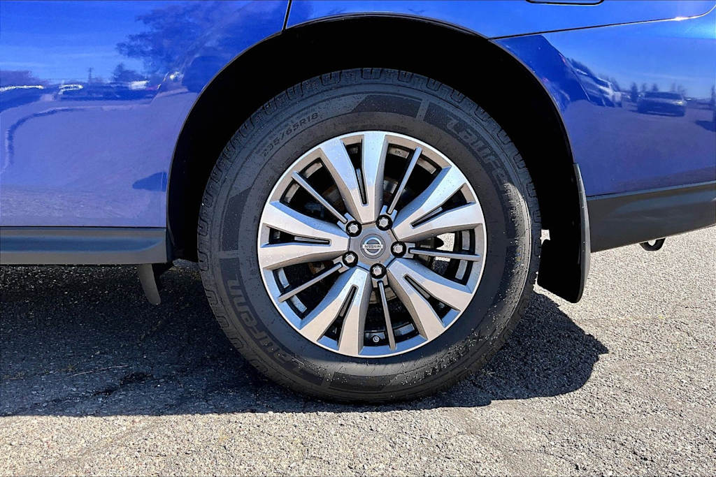 Thumbnail: 2018 Nissan Pathfinder - 35