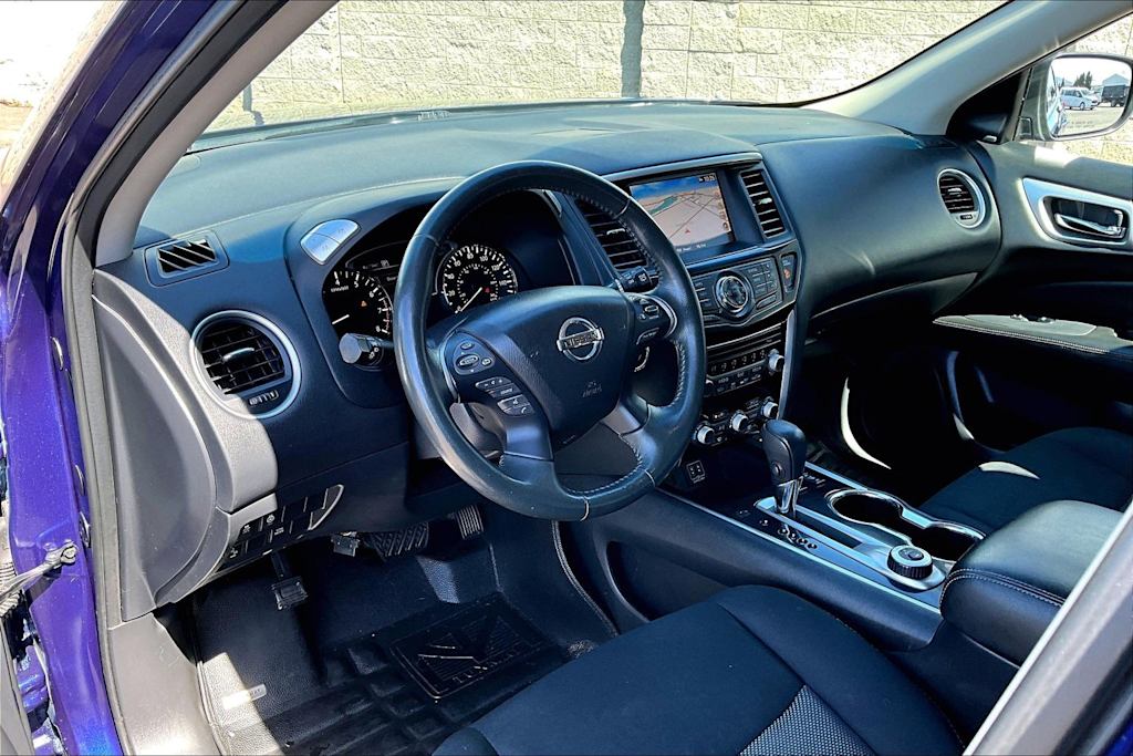 Thumbnail: 2018 Nissan Pathfinder - 2