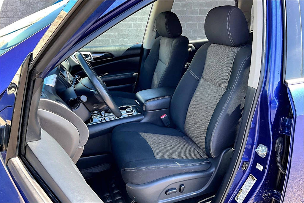 Thumbnail: 2018 Nissan Pathfinder - 11