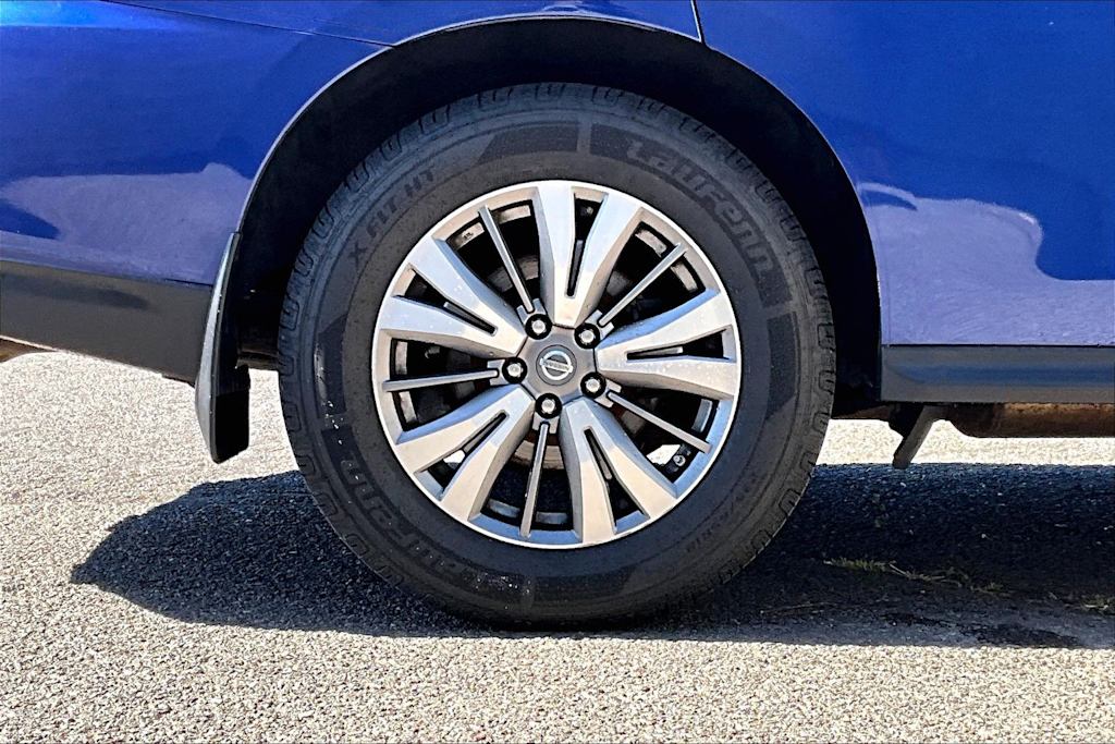 Thumbnail: 2018 Nissan Pathfinder - 36