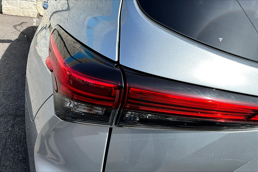 2021 Toyota Highlander XLE 32