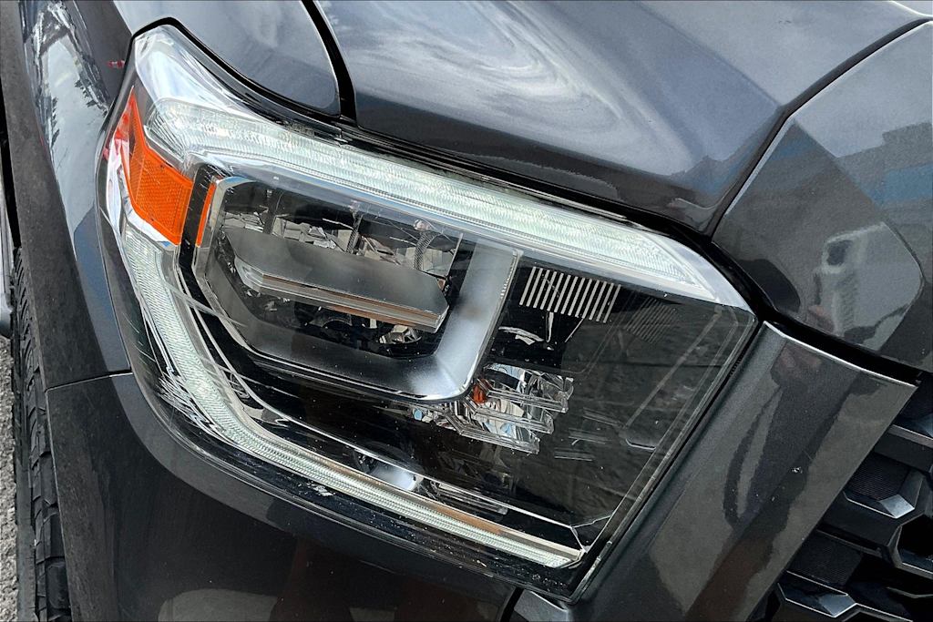 2018 Toyota Tundra Platinum 31