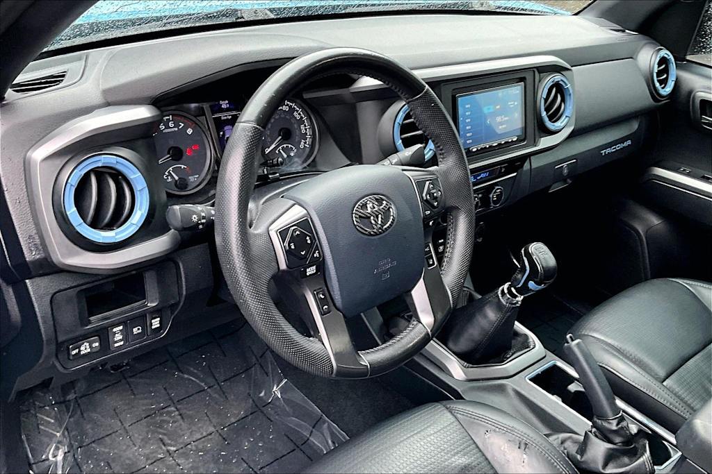 Thumbnail: 2019 Toyota Tacoma - 2