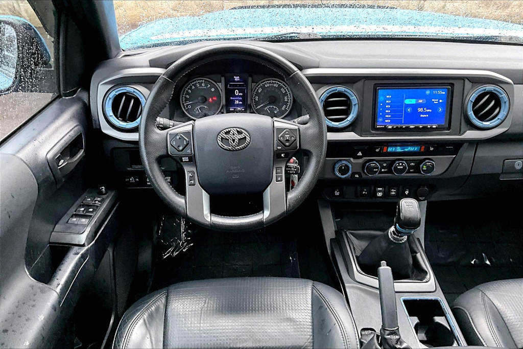 Thumbnail: 2019 Toyota Tacoma - 14
