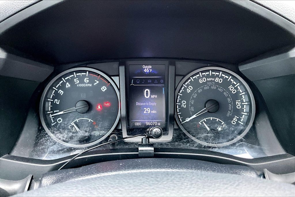 Thumbnail: 2019 Toyota Tacoma - 17