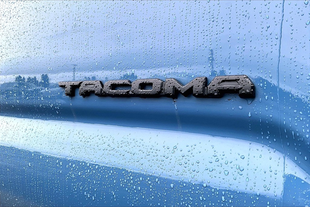 Thumbnail: 2019 Toyota Tacoma - 7