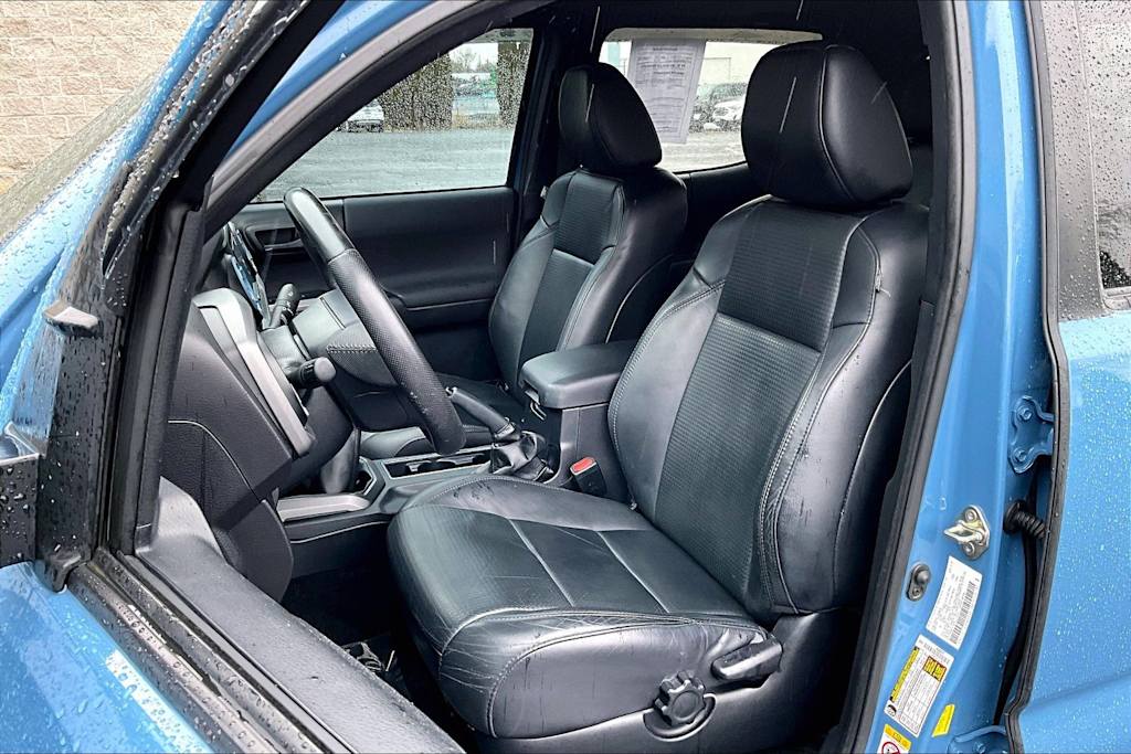 Thumbnail: 2019 Toyota Tacoma - 11