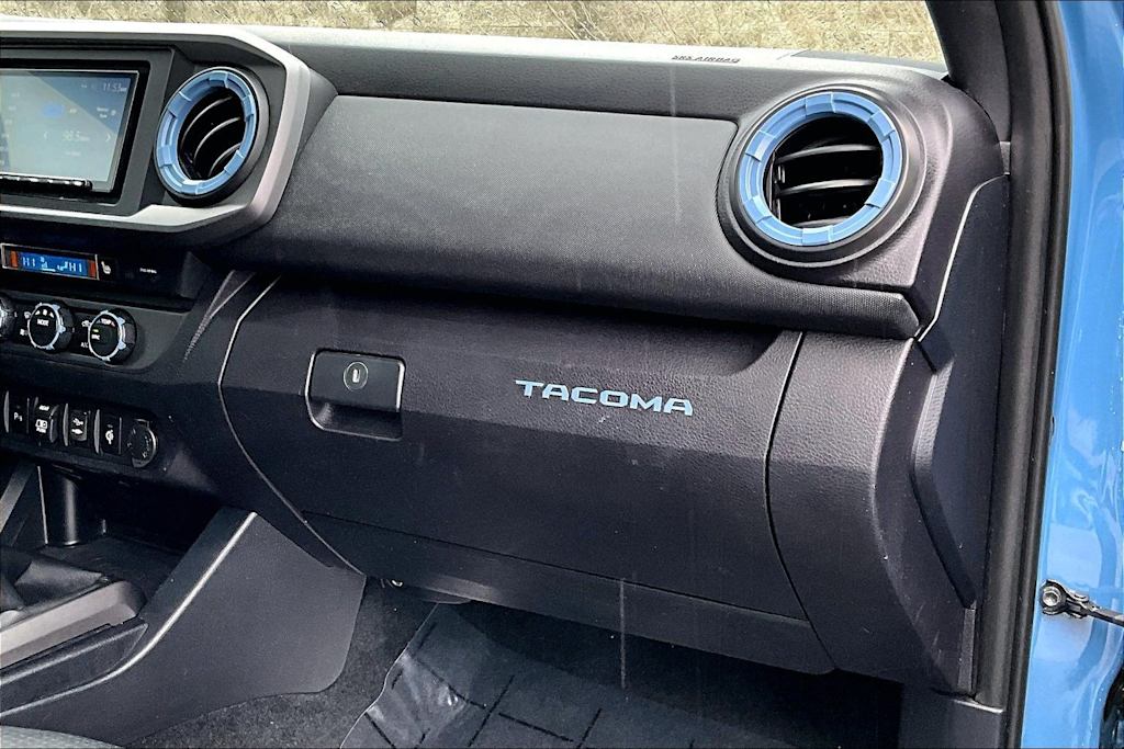 Thumbnail: 2019 Toyota Tacoma - 23