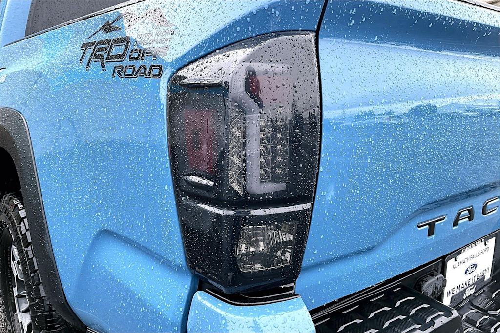 Thumbnail: 2019 Toyota Tacoma - 32