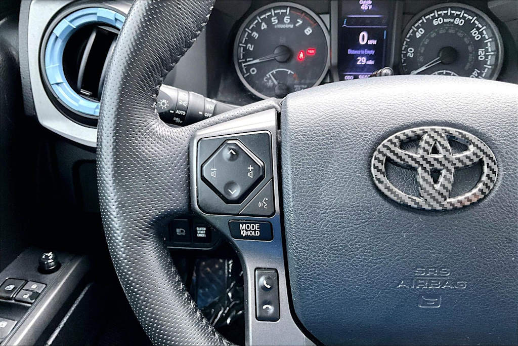 Thumbnail: 2019 Toyota Tacoma - 24