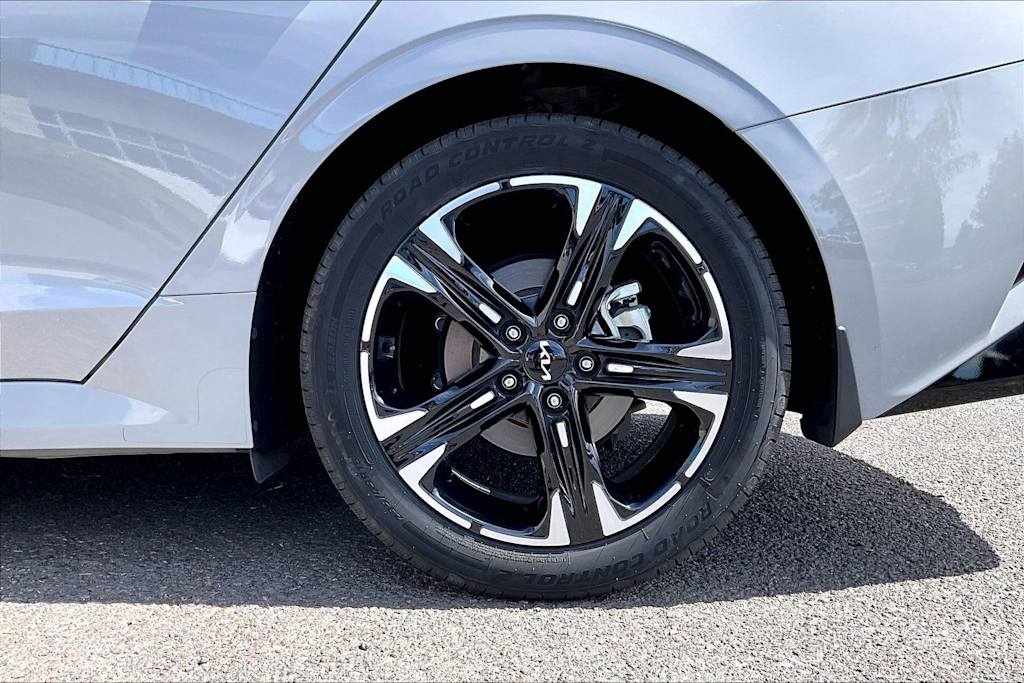 Thumbnail: 2023 Kia K5 - 35