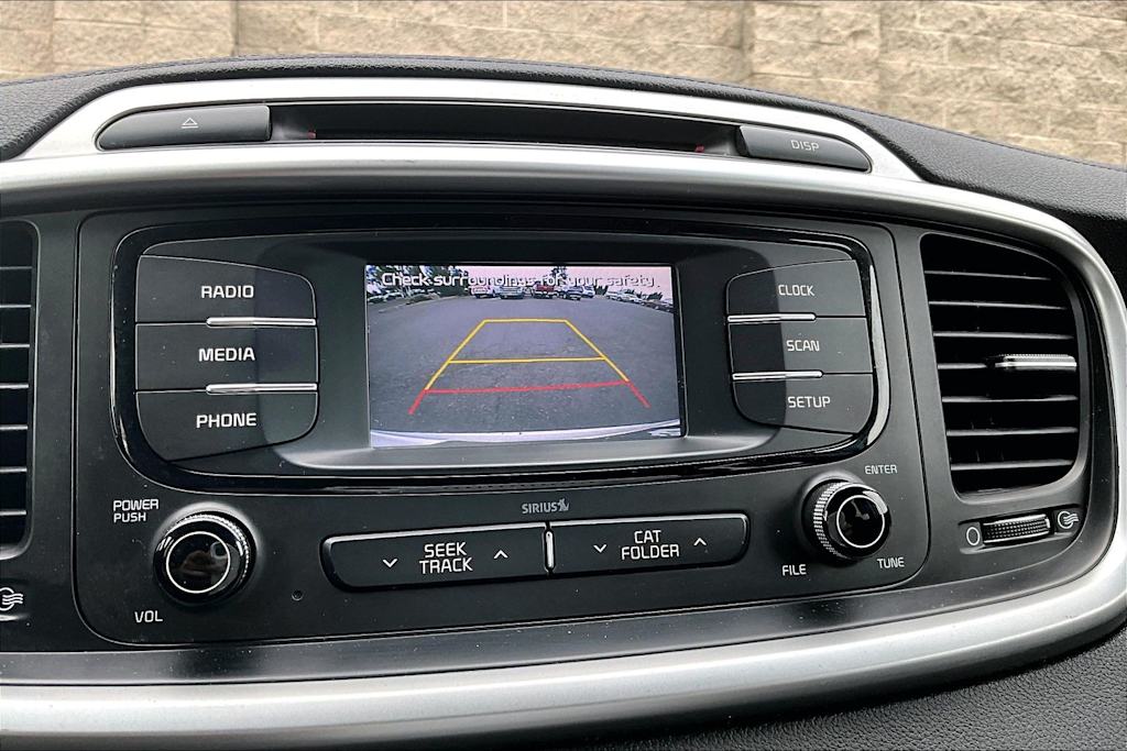 Thumbnail: 2017 Kia Sorento - 26
