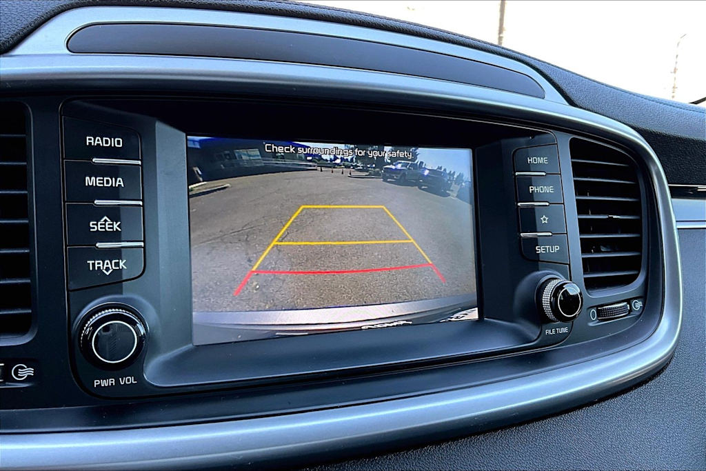 Thumbnail: 2019 Kia Sorento - 26