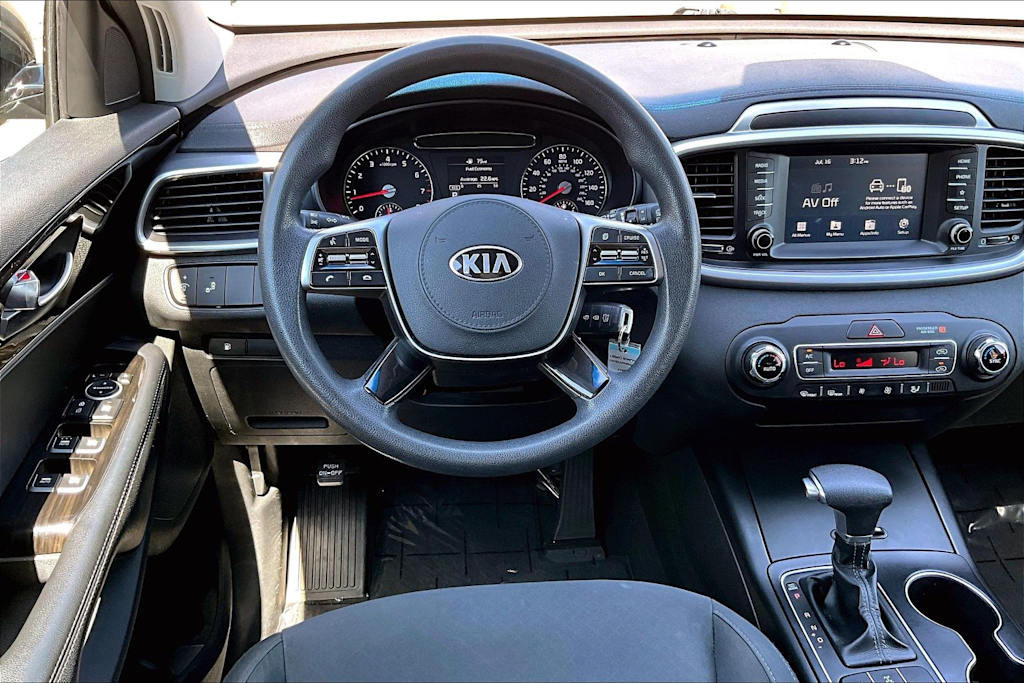 Thumbnail: 2019 Kia Sorento - 14