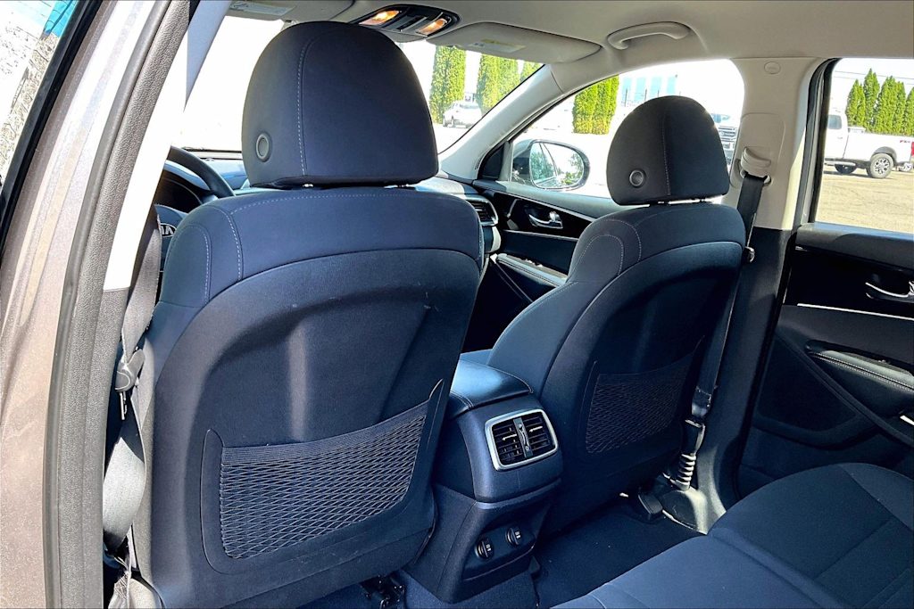 Thumbnail: 2019 Kia Sorento - 13