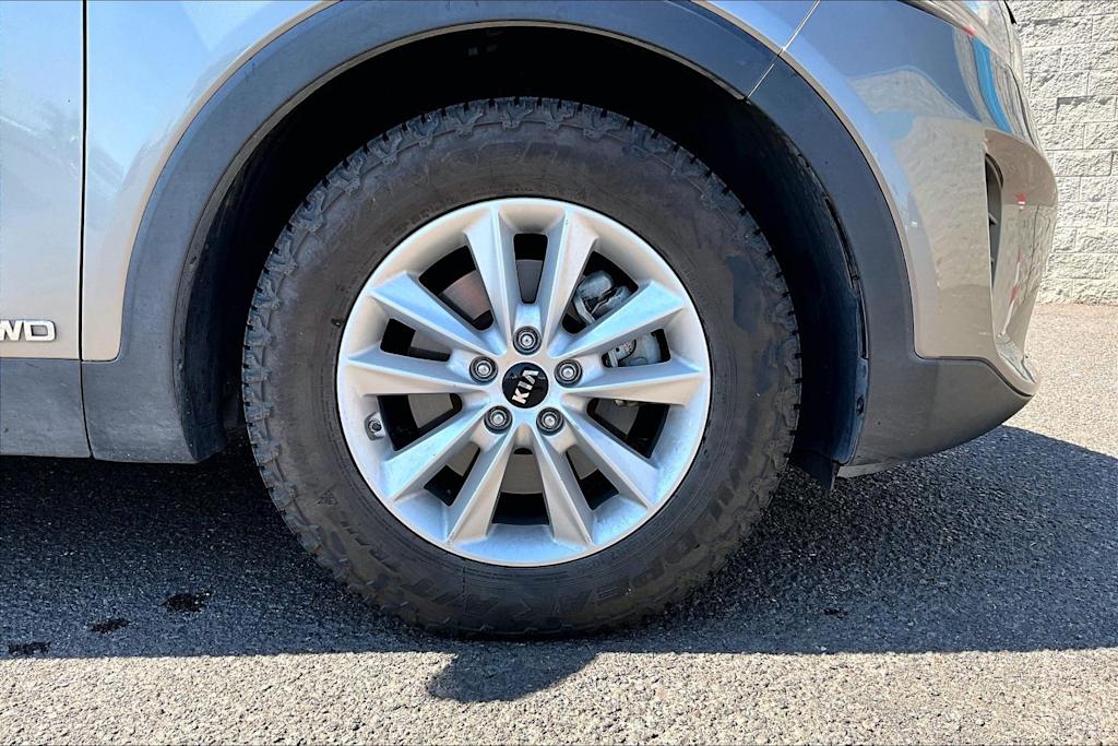 Thumbnail: 2019 Kia Sorento - 34