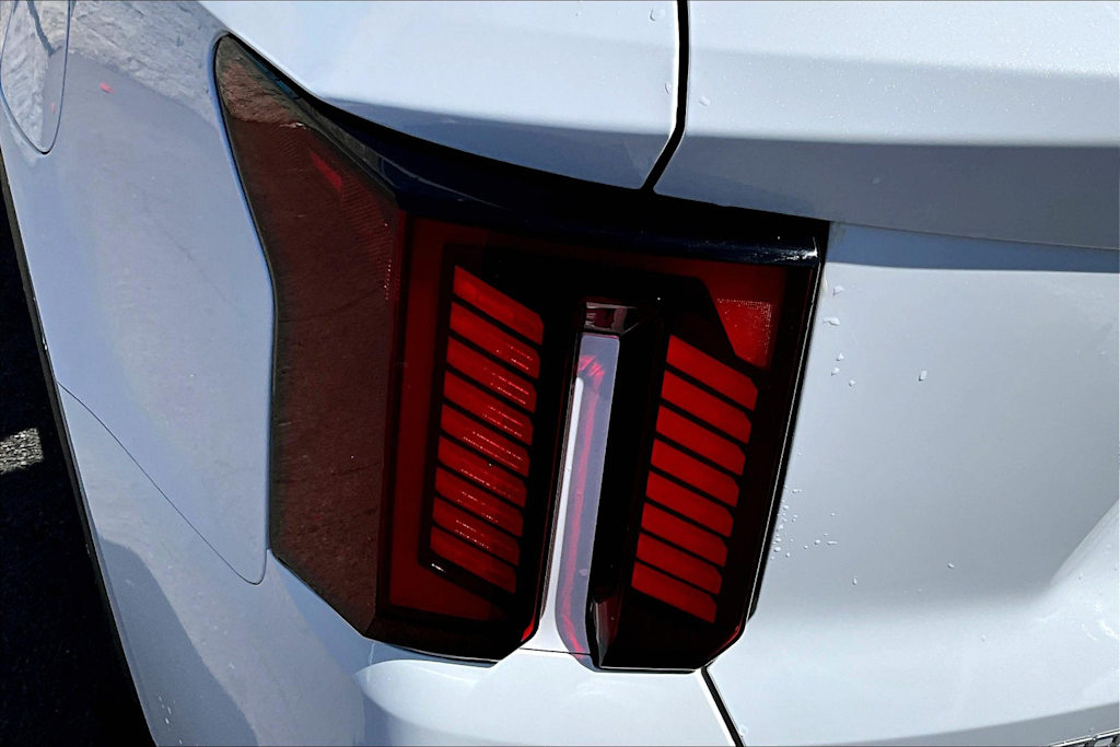 2024 Kia Sorento SX 32