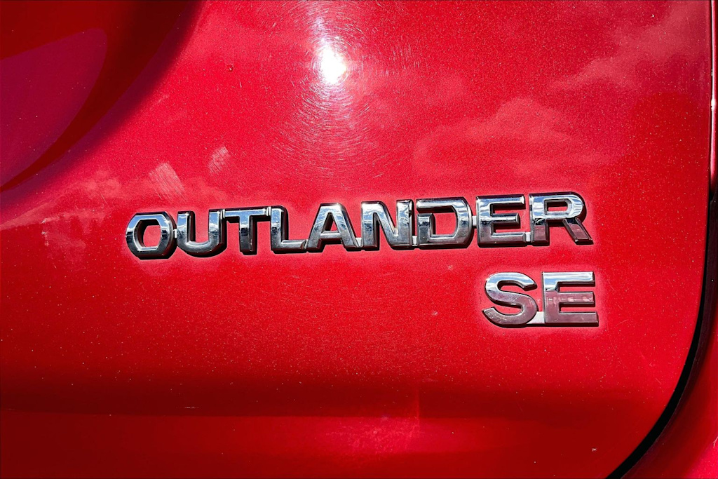 Thumbnail: 2018 Mitsubishi Outlander - 7