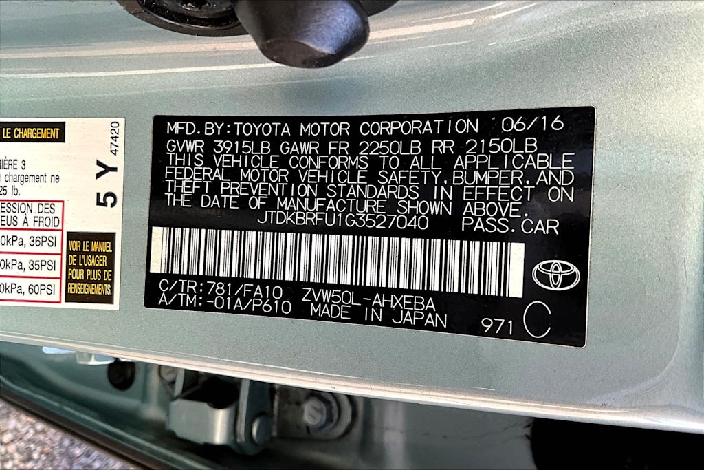 2016 Toyota Prius Two 20