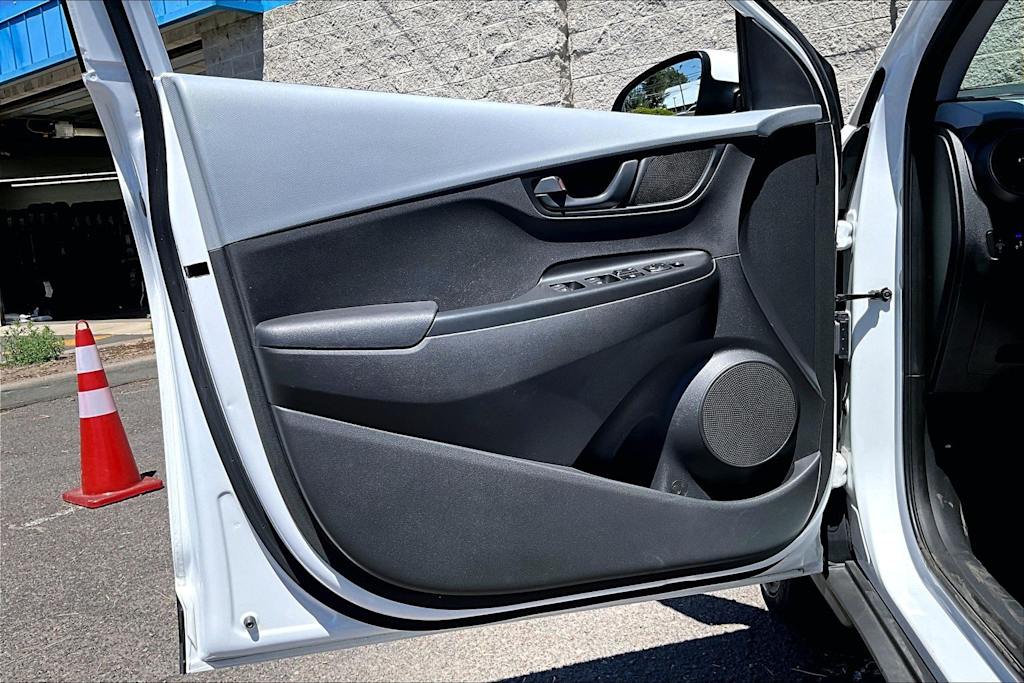Thumbnail: 2021 Hyundai Kona - 27