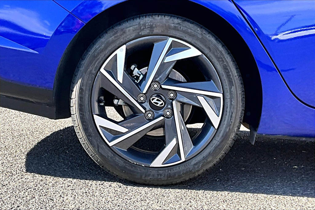 Thumbnail: 2024 Hyundai Elantra - 36