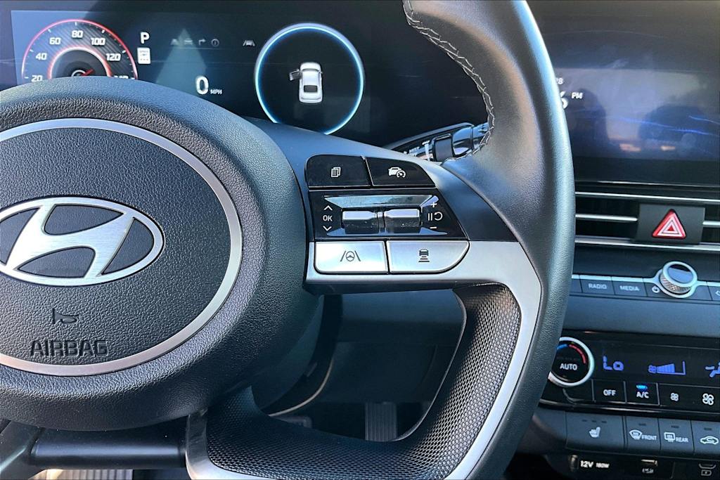 Thumbnail: 2024 Hyundai Elantra - 26