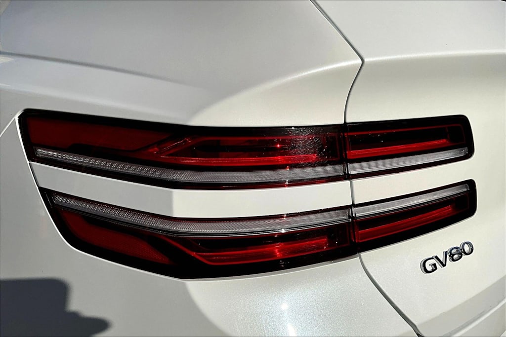 Thumbnail: 2024 Genesis GV80 - 32