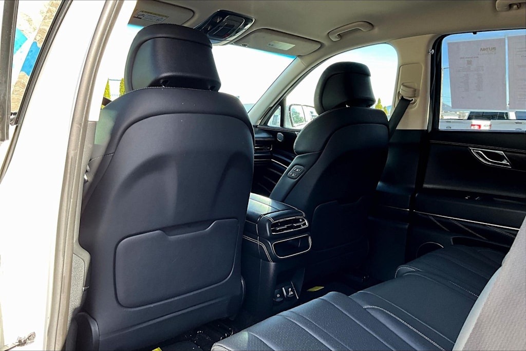 Thumbnail: 2024 Genesis GV80 - 13