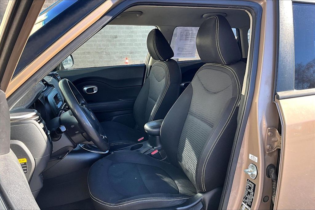 Thumbnail: 2015 Kia Soul - 11