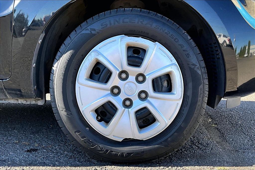 Thumbnail: 2011 Kia Soul - 33